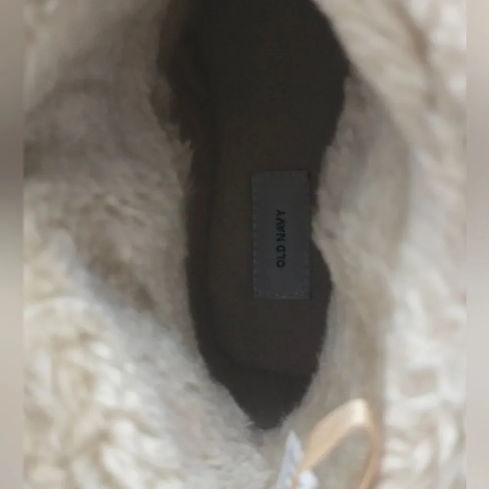 Old Navy Cozy Tan Sherpa Boots New
